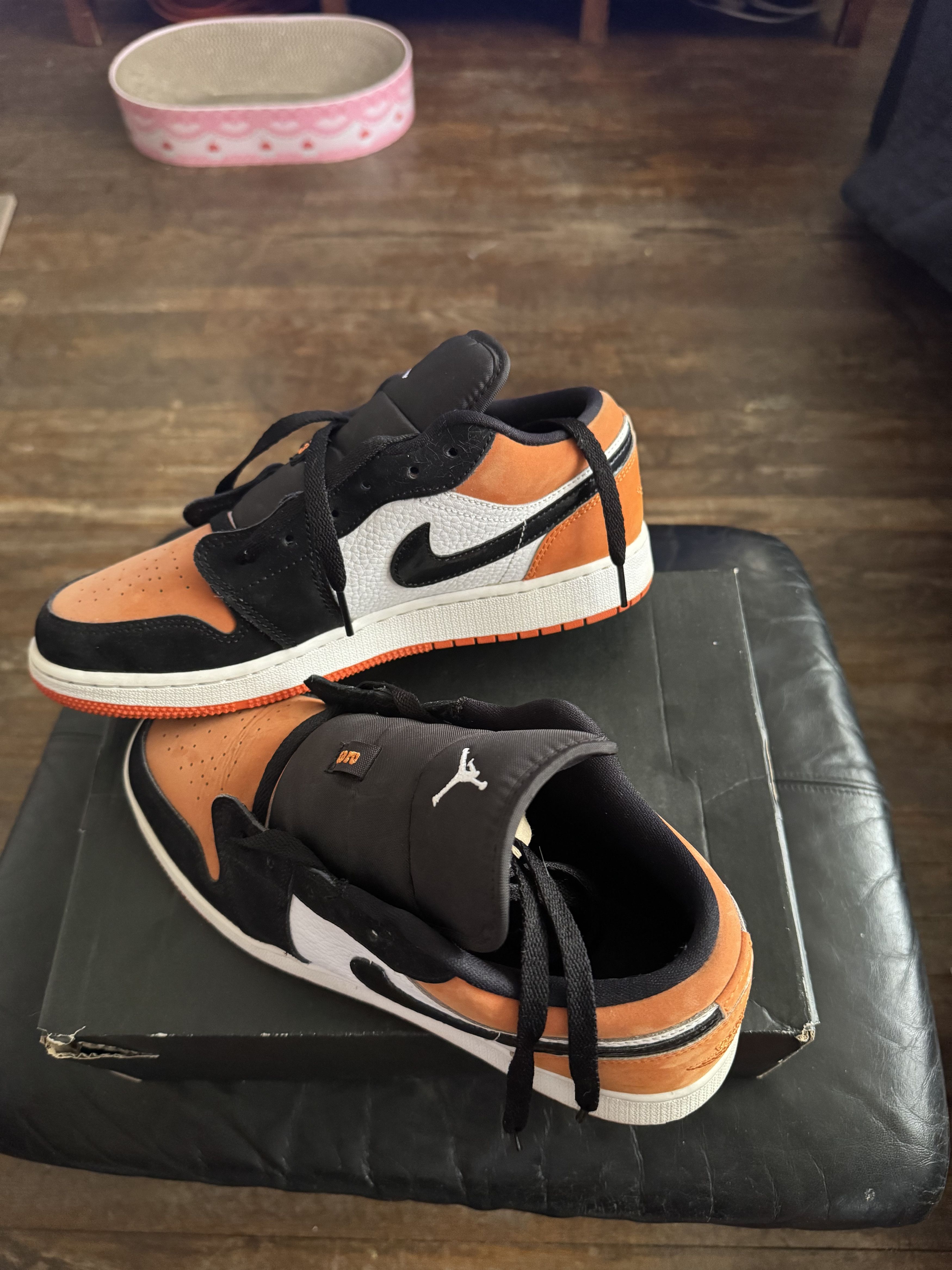 Jordan Brand × Nike Jordan 1 Low Shattered Backboard (GS) Size US 7 / EU 40 - 5 Thumbnail