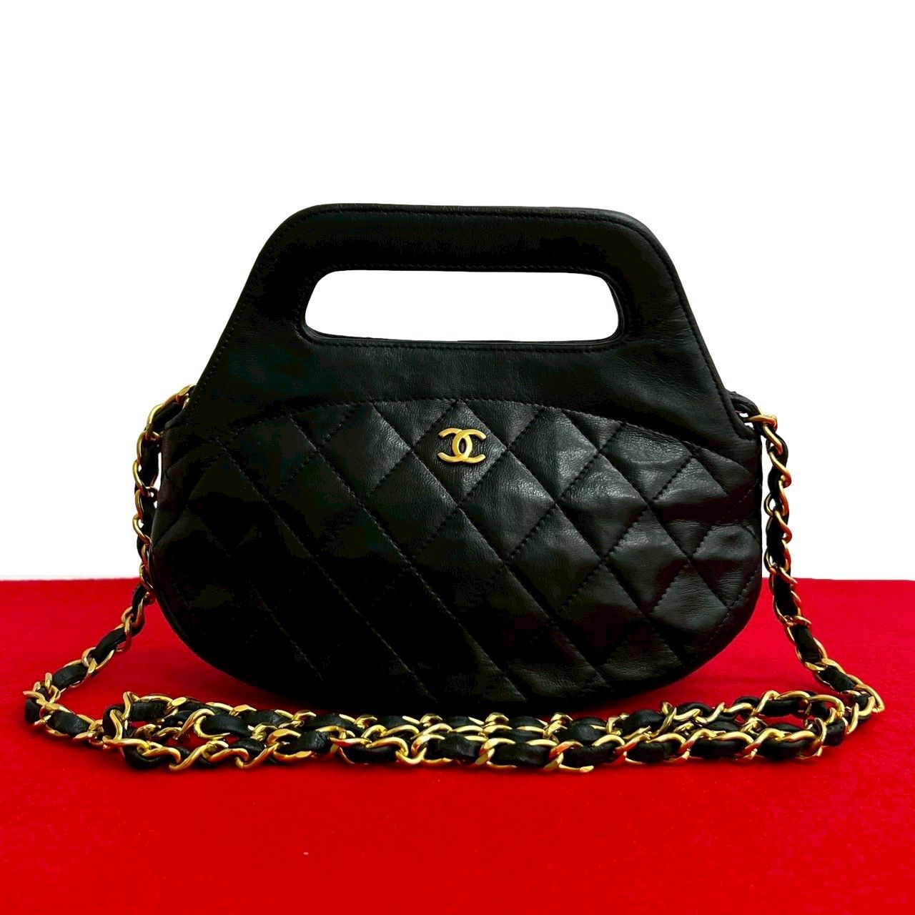 Chanel Chanel Chanel Matelasse Leather 2way Bag Leather Shoulder Bag DUTY FREE for USA Size ONE SIZE - 1 Thumbnail