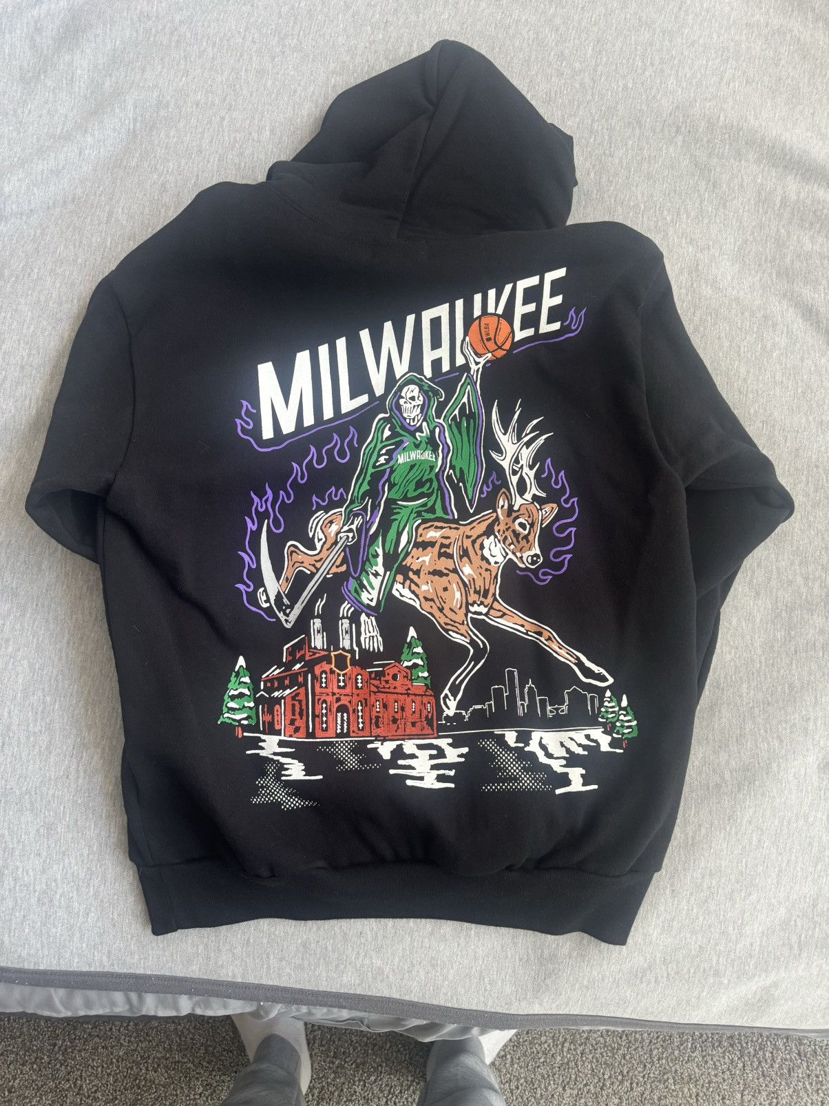 Warren Lotas Warren Lotas Milwaukee Bucks Size US M / EU 48-50 / 2 - 1 Thumbnail