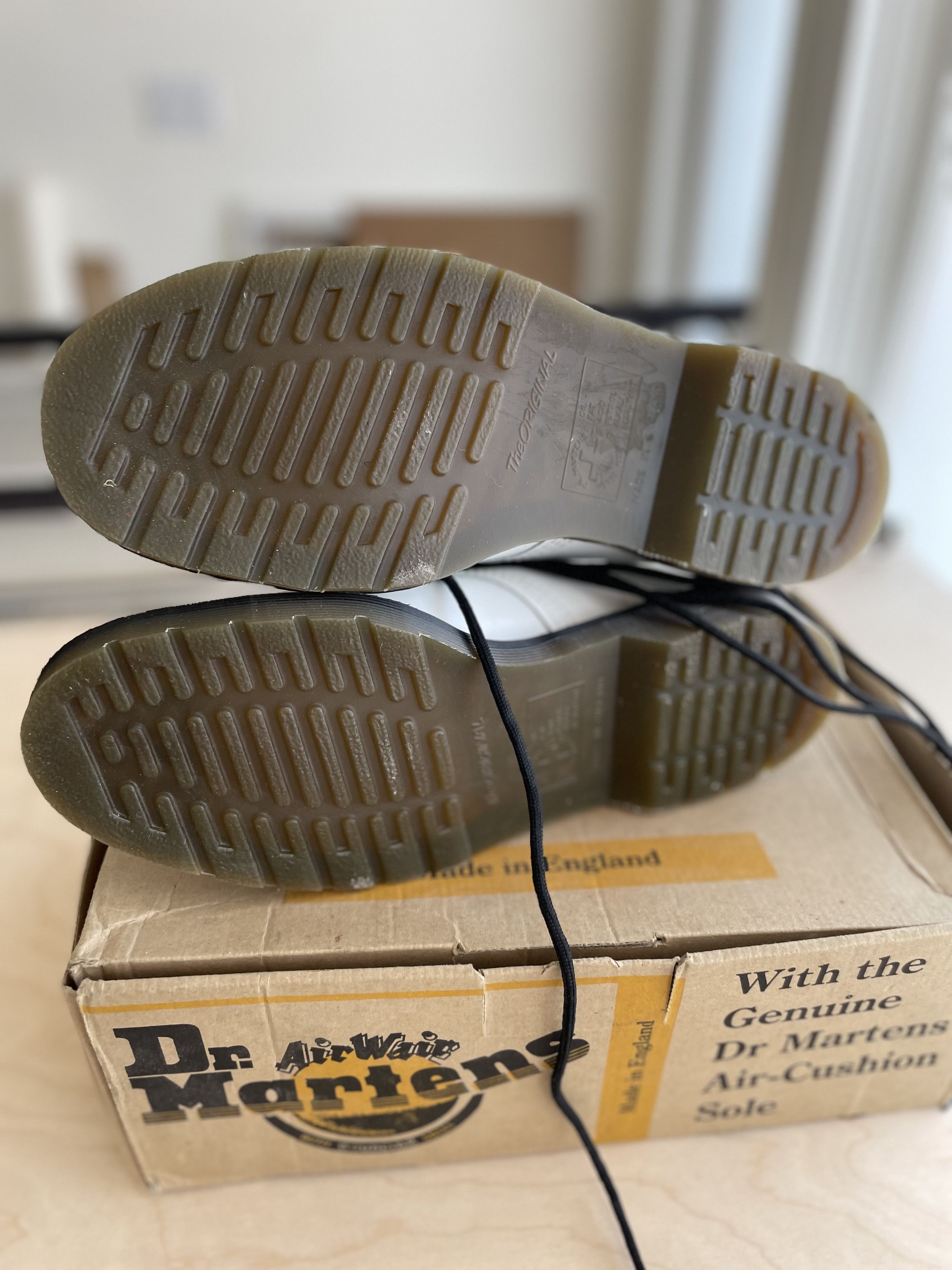 Dr. Martens Dr. Martens boots Size US 11 / EU 44 - 2 Thumbnail