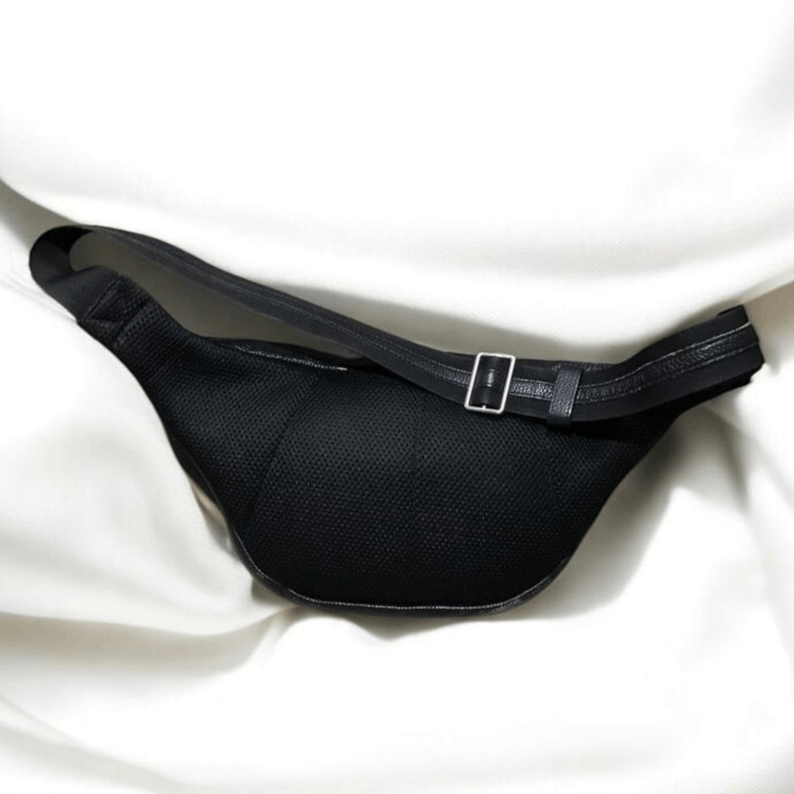 Japanese Brand × Takeo Kikuchi Takeo Kikuchi Leather Waist Bag Size ONE SIZE - 3 Thumbnail