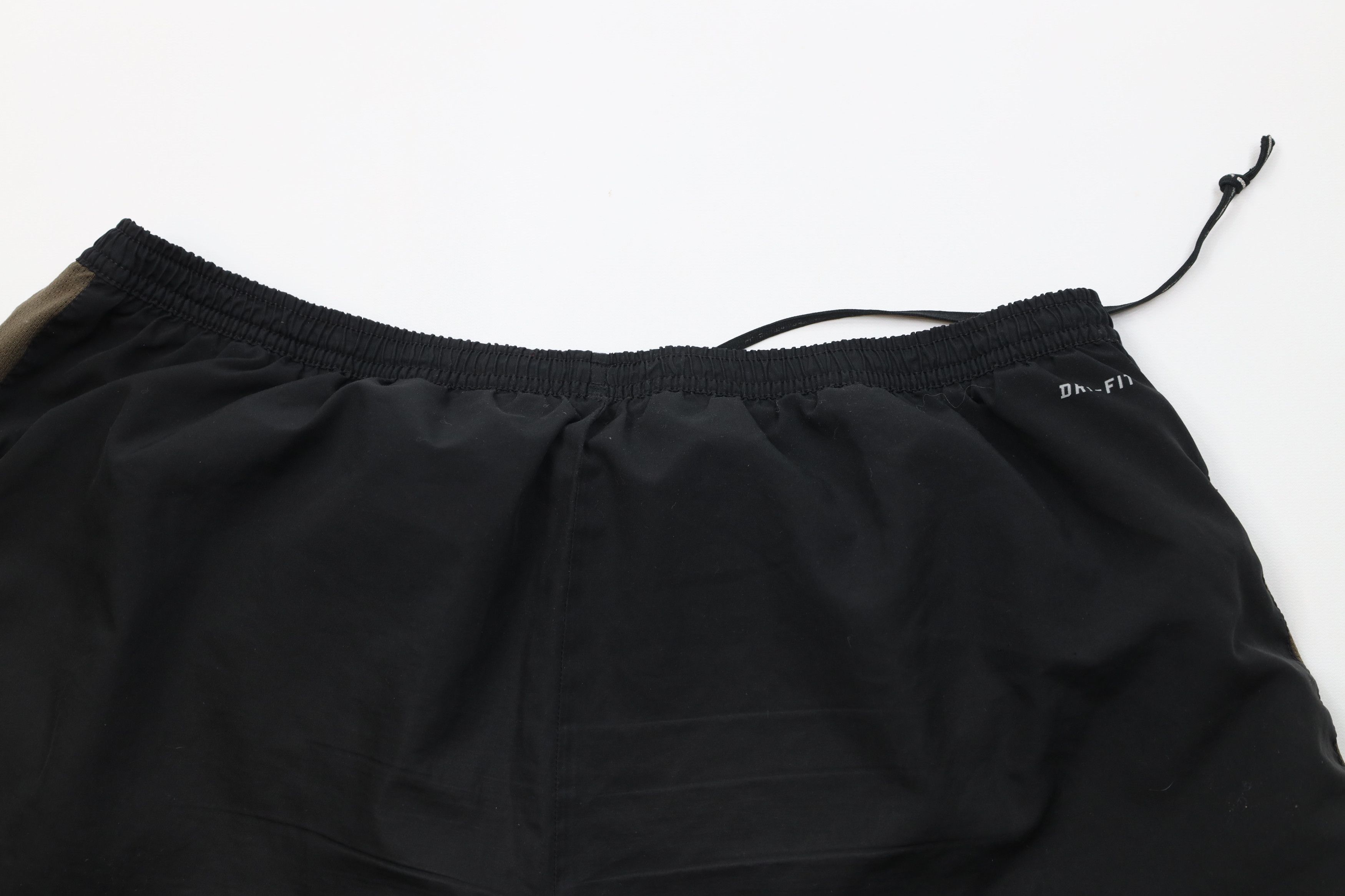 Nike Vintage Y2K Nike Travis Scott Mini Swoosh Lined Shorts Black Size US 38 / EU 54 - 9 Thumbnail