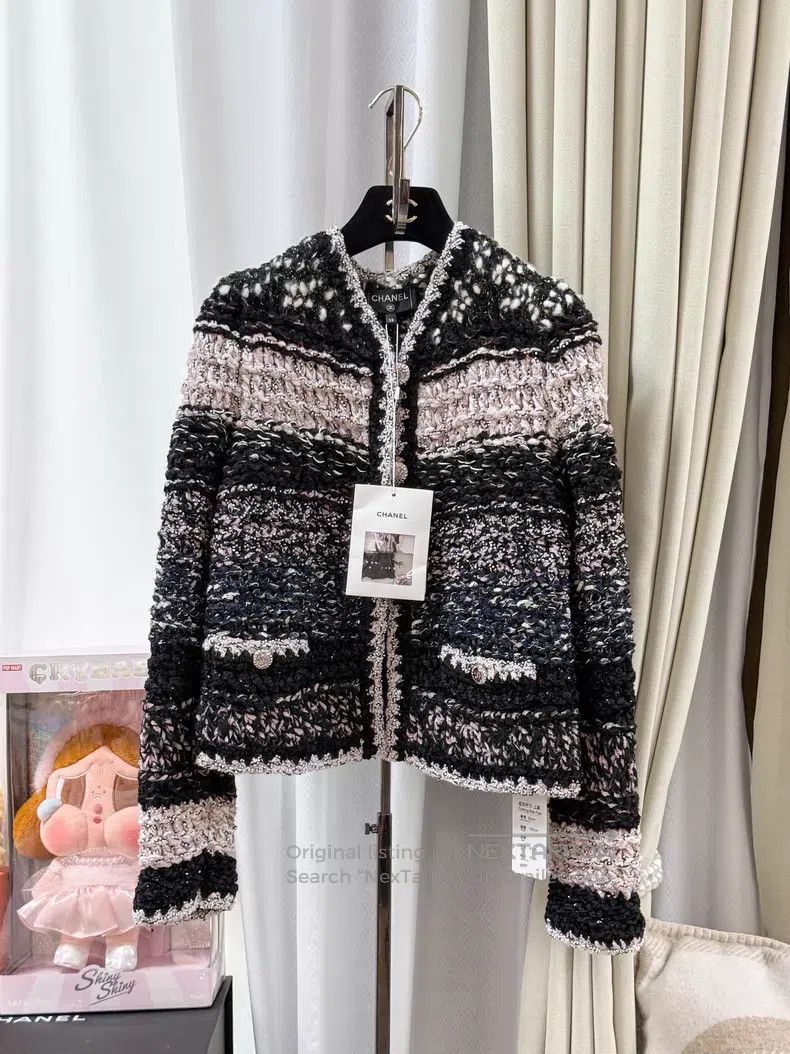 Chanel Chanel Heavy industry beaded pink black mixed color knitte Size XS / US 0-2 / IT 36-38 - 1 Thumbnail