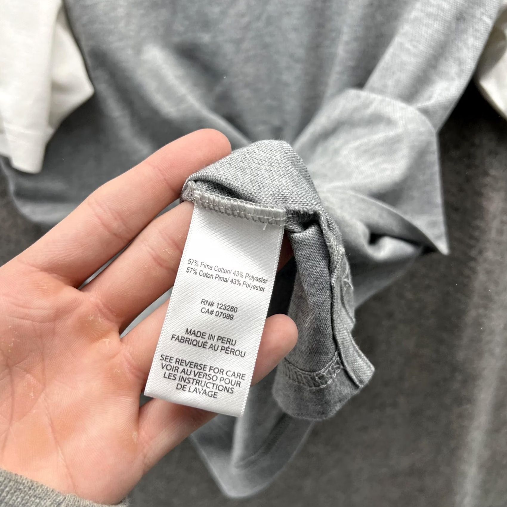 TravisMathew Travis Mathew Polo Shirt Men Medium White Heather Gray Pima Cotton Polyester Shirt Short Sleeve 40 in Chest Regular Fit Polo Size US M / EU 48-50 / 2 - 4 Thumbnail