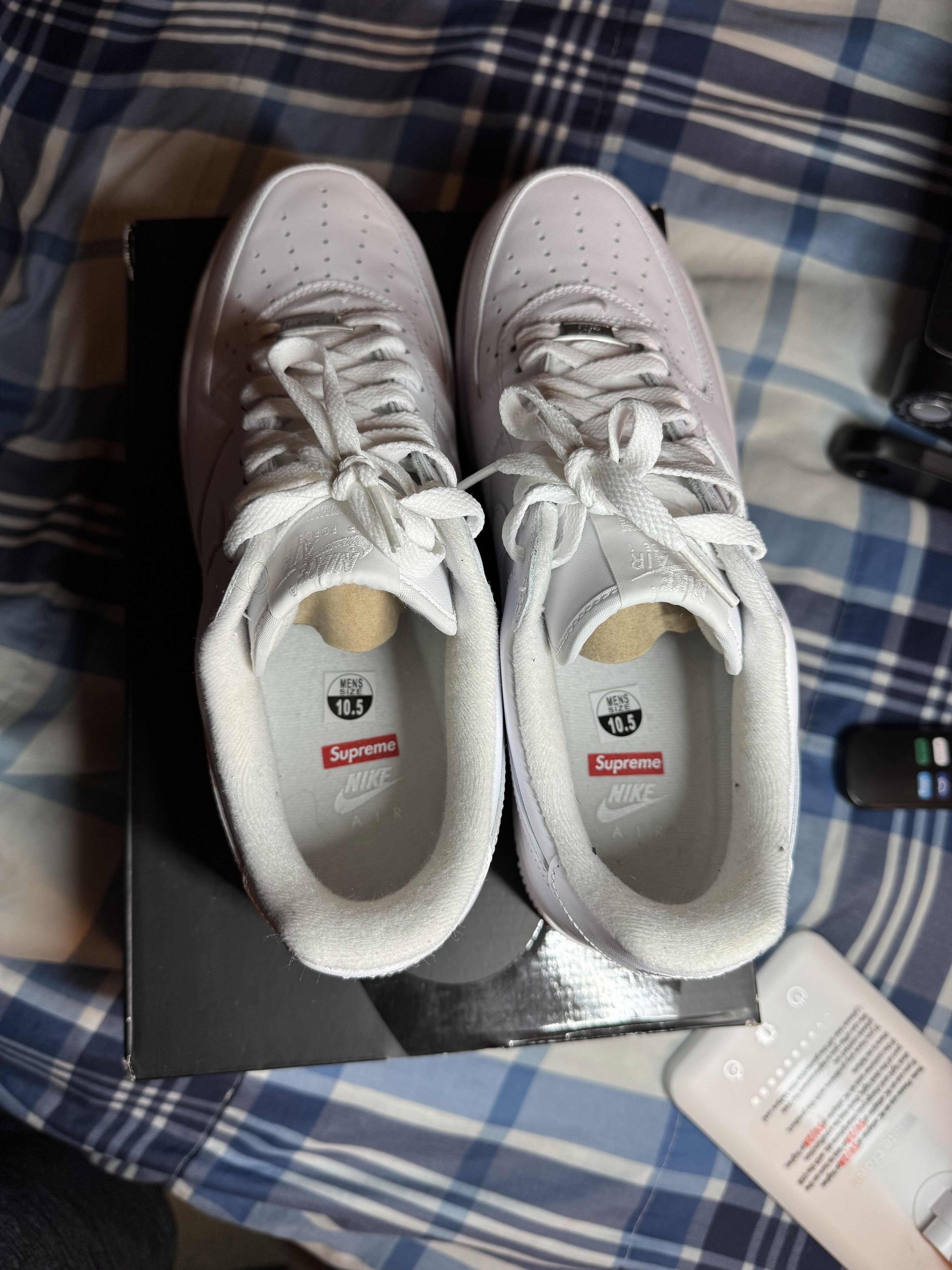Supreme Air Force One Low SP Size US 10.5 / EU 43-44 - 4 Thumbnail