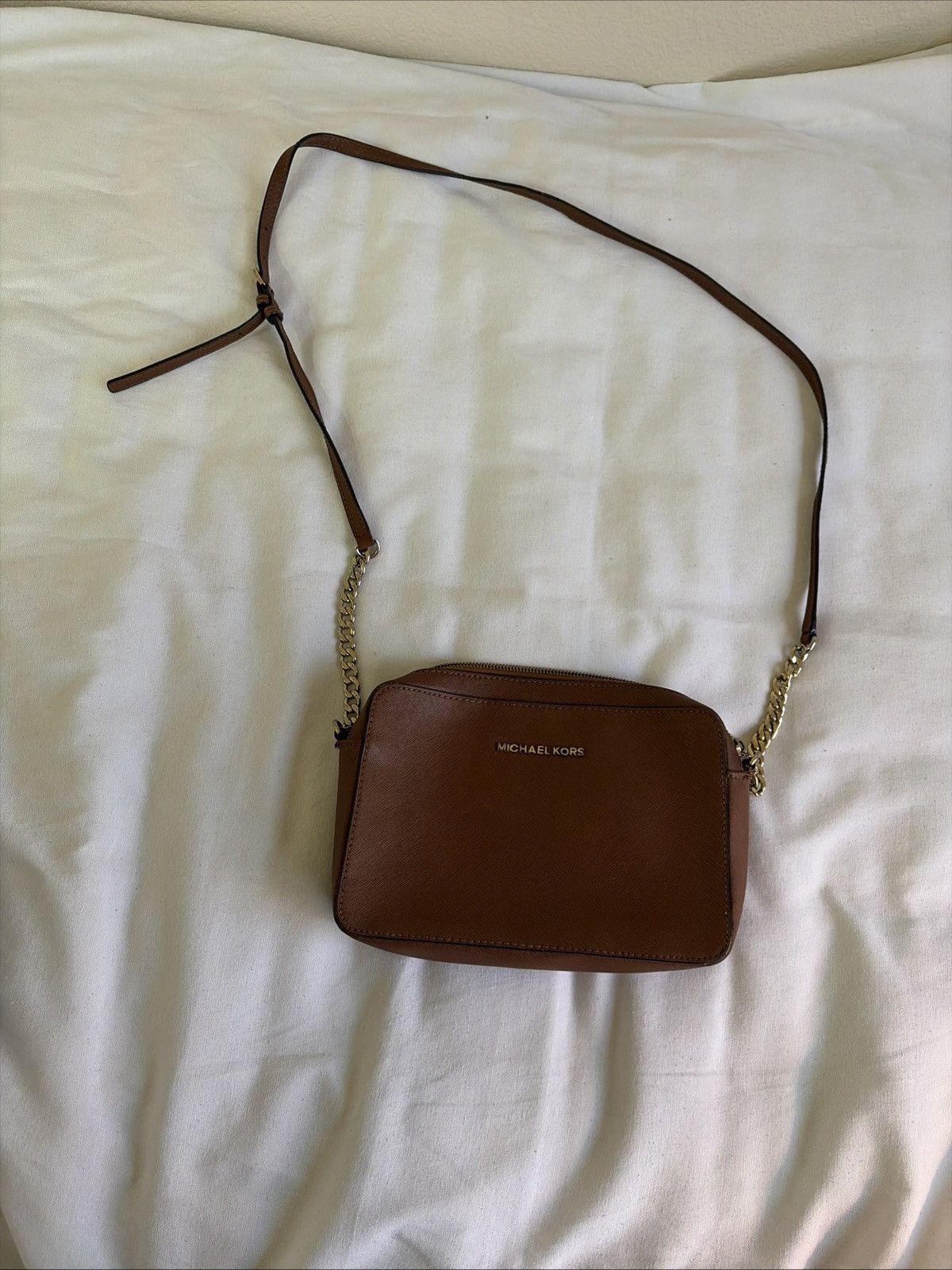 Michael Kors Michael Kors Leather Crossbody Size ONE SIZE - 1 Thumbnail