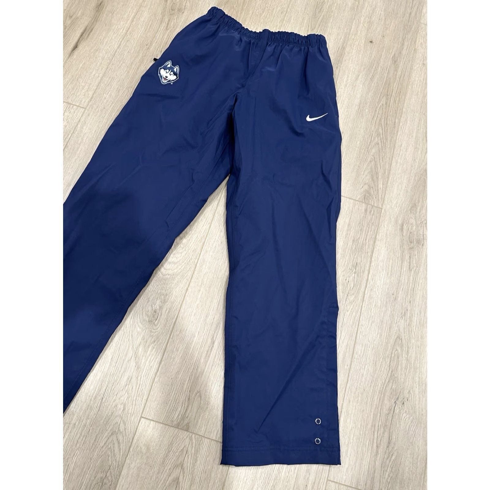 Nike VINTAGE Nike Uconn Huskies Track Pants Mens Medium Blue USA DN6836-419 Size US 31 - 2 Thumbnail