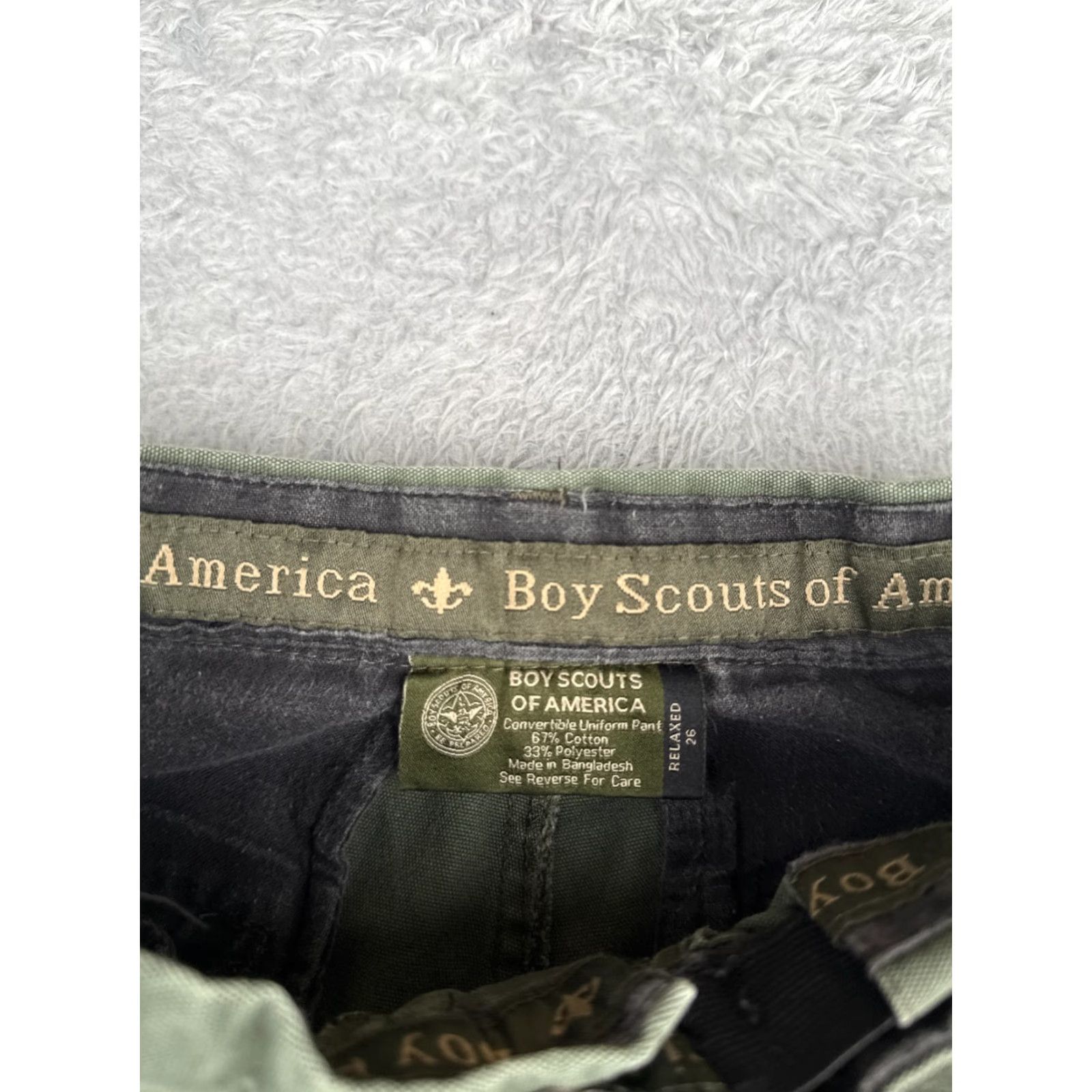 Vintage VINTAGE Boy Scouts Pants Adult 26 Green Cargo Convertible Un-hemmed Relaxed Fit 26x28 Mens Shirts? Size US 26 / EU 42 - 6 Thumbnail