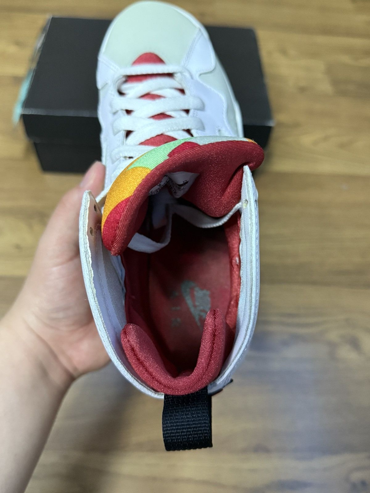 Jordan Brand Air Jordan 7 “Hare” Size 5.5y Size US 5.5 / EU 38 - 12 Thumbnail