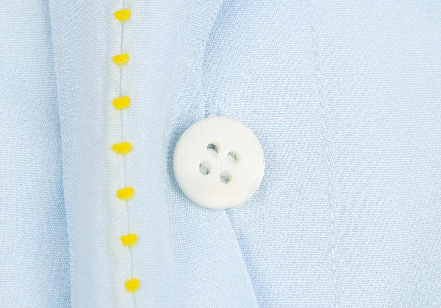 Issey Miyake Cotton Broad Stitch Design Fly Front Shirt in Light Blue Size US S / EU 44-46 / 1 - 5 Thumbnail