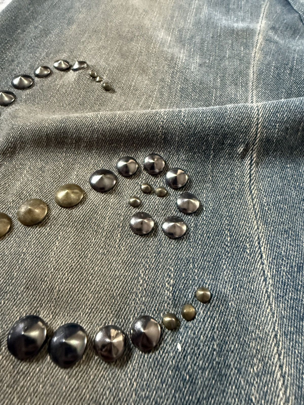 Tornado Mart Tornado Mart Artisanal Studded Tribal Mud Wash Flare Jeans Size US 29 - 11 Thumbnail