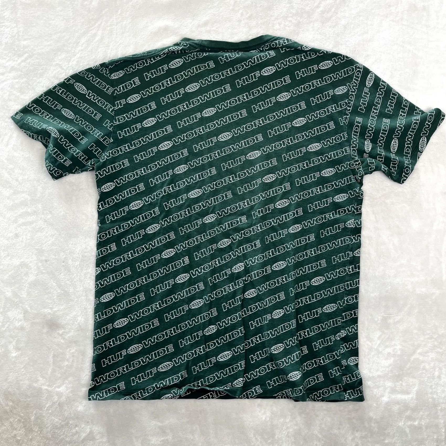 Huf VINTAGE HUF Worldwide All Over Print T-Shirt Mens XL Green Streetwear Globe Y2K Size US XL / EU 56 / 4 - 7 Thumbnail