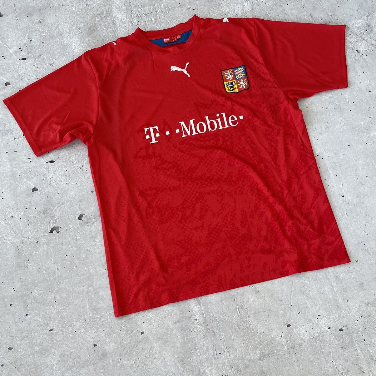 Puma 2006-08 Czech Republic Basic Home Shirt Size US XL / EU 56 / 4 - 3 Thumbnail