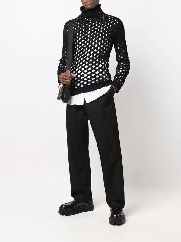 Valentino o1y0525 Turtleneck Sweater in Black Size US XL / EU 56 / 4 - 5 Thumbnail