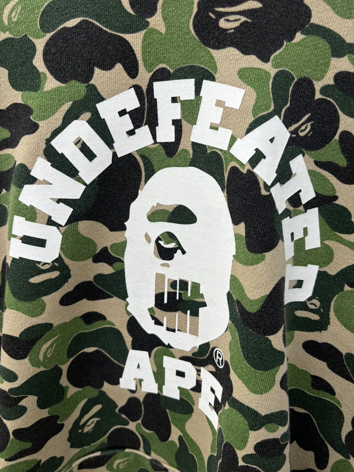 Bape Bape x undefeated camo hoodie Size US L / EU 52-54 / 3 - 4 Thumbnail