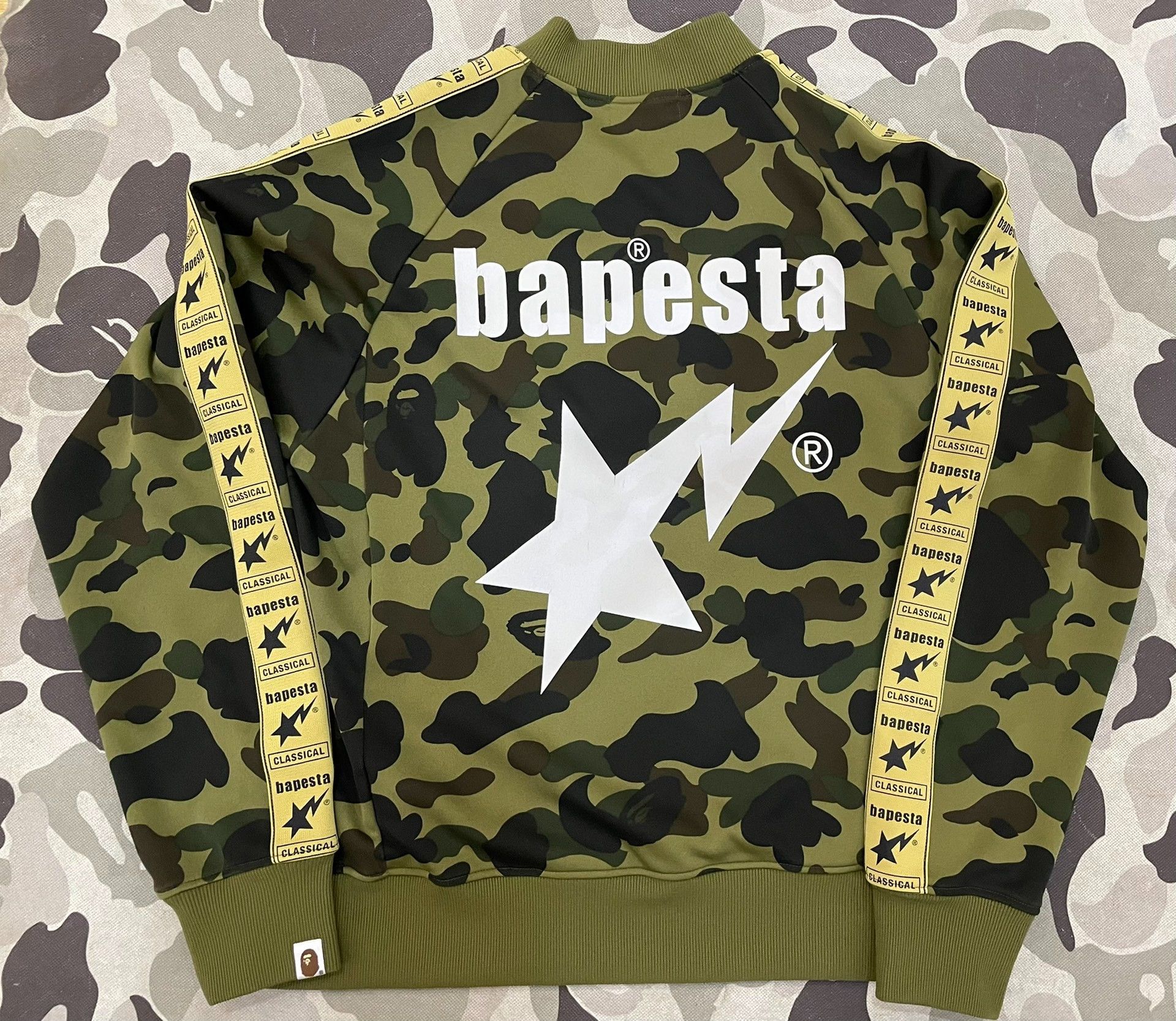 Bape Bape Ta Green Shark Jacket Outerwear Size US L / EU 52-54 / 3 - 1 Thumbnail