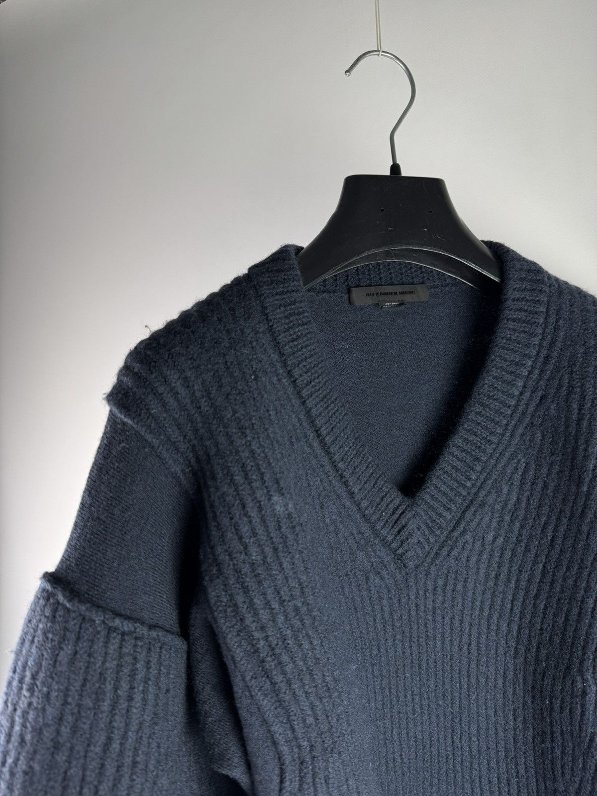 Alexander Wang Alexander Wang Pullover Gestrickt V-Ausschnitt Marineblau Size S / US 4 / IT 40 - 2 Thumbnail