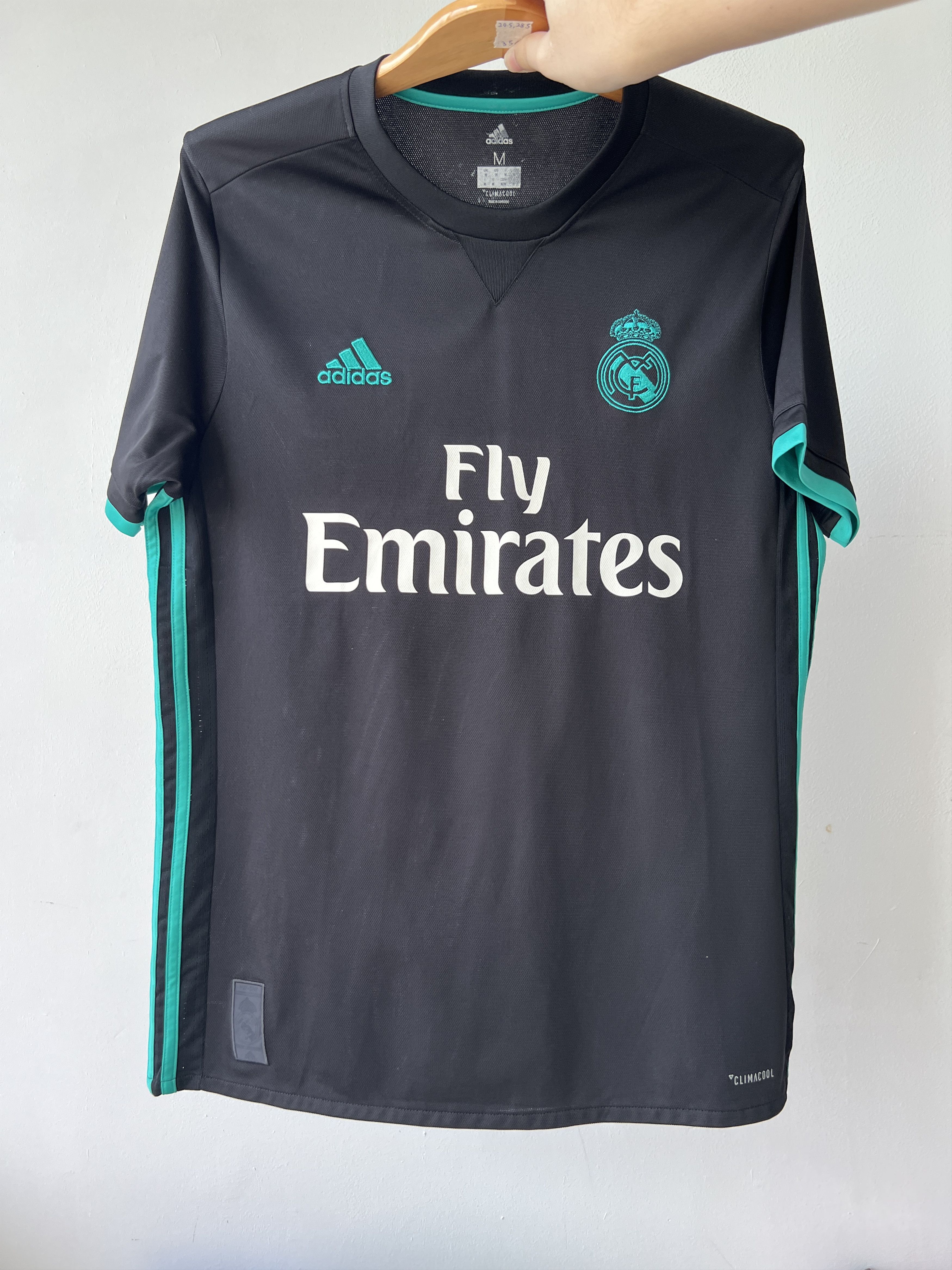 Adidas (M) Real Madrid 2017-18 Away Kit Ronaldo #7 Size US M / EU 48-50 / 2 - 3 Thumbnail