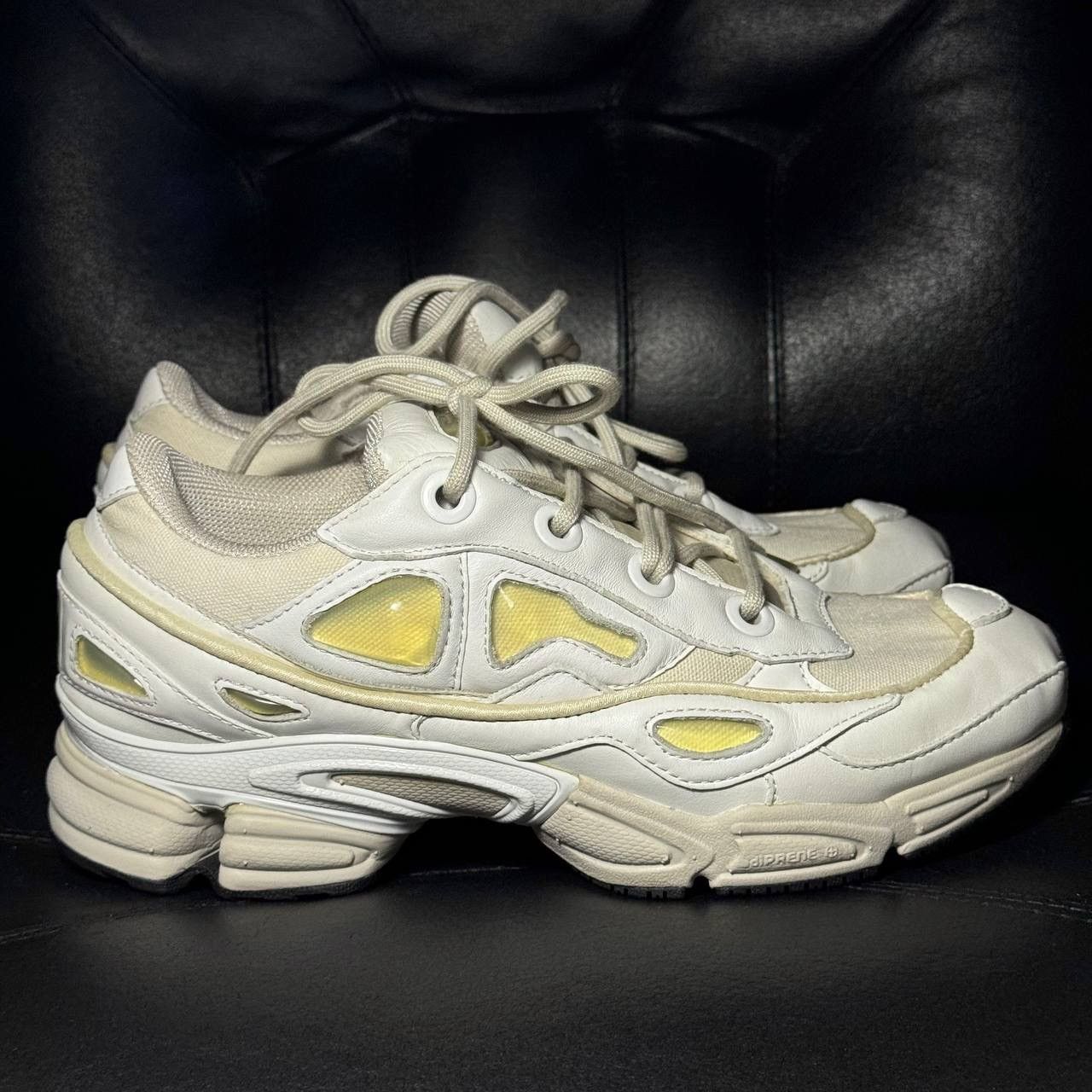 Adidas × Raf Simons Adidas Raf Simons Ozweego Cream White Size US 6.5 / IT 36.5 - 1 Thumbnail