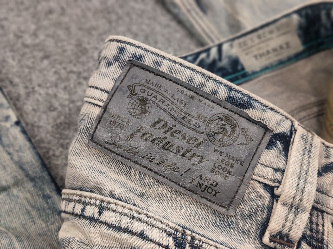 Diesel Diesel Thanaz Vintage Washed Distressed Denim Jeans l.g.b. Size US 30 / EU 46 - 18 Thumbnail