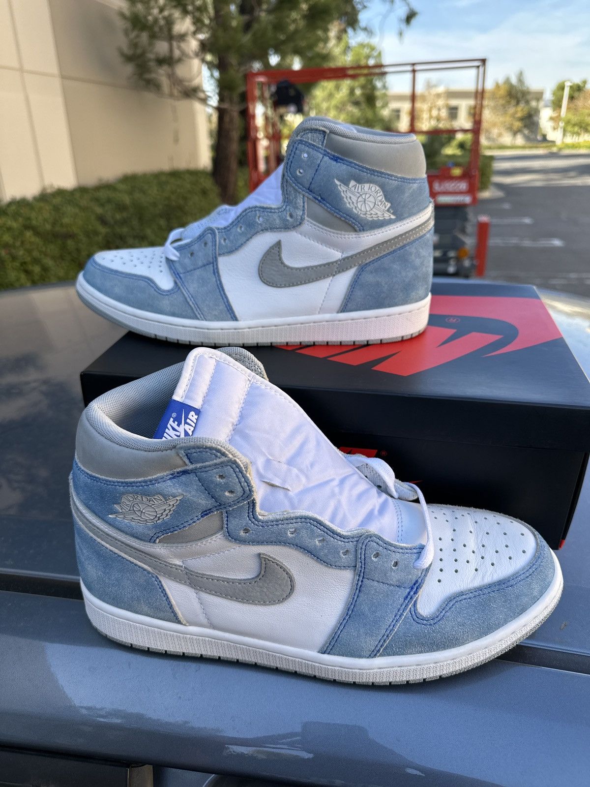 Jordan Brand Jordan 1 hyper royal Size US 11 / EU 44 - 1 Thumbnail