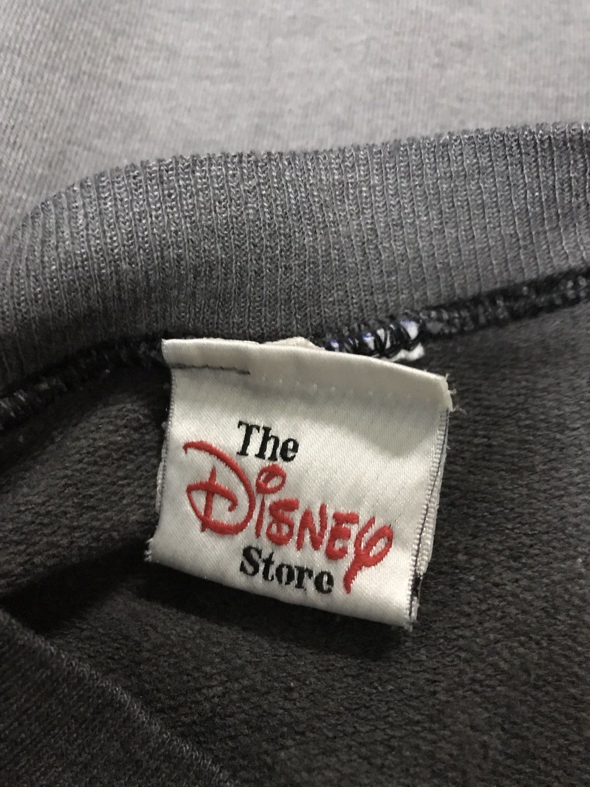Disney Vintage 90s Donald Duck Sweatshirt Size US S / EU 44-46 / 1 - 8 Thumbnail