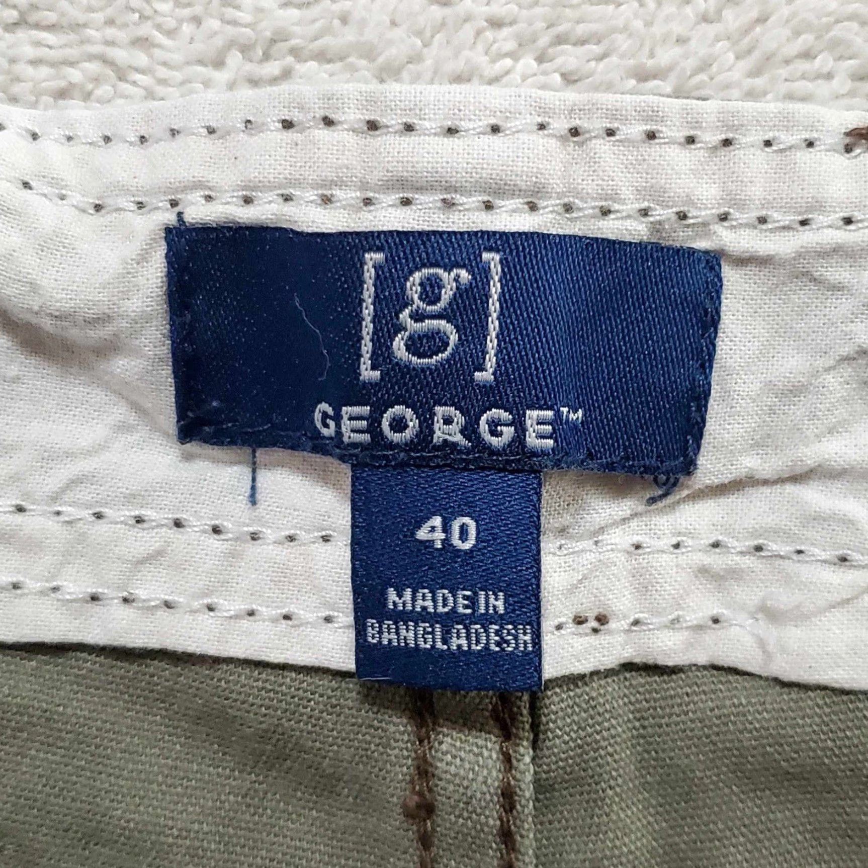 George George Cargo Shorts Green Camo Mens 40 Summer Beach Outdoors Hunting Cargo Shorts Mens Regular 40 Green Camo George Size US 40 / EU 56 - 2 Thumbnail