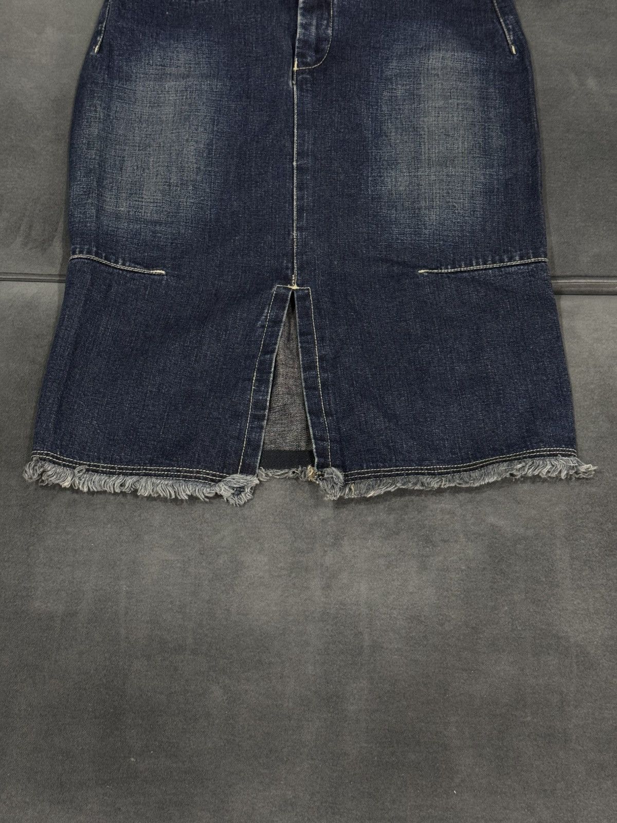 Marithe + Francois Girbaud Marithe Francois Girbaud Glamour Denim Mini Skirt Size 26" / US 2 / IT 38 - 4 Thumbnail