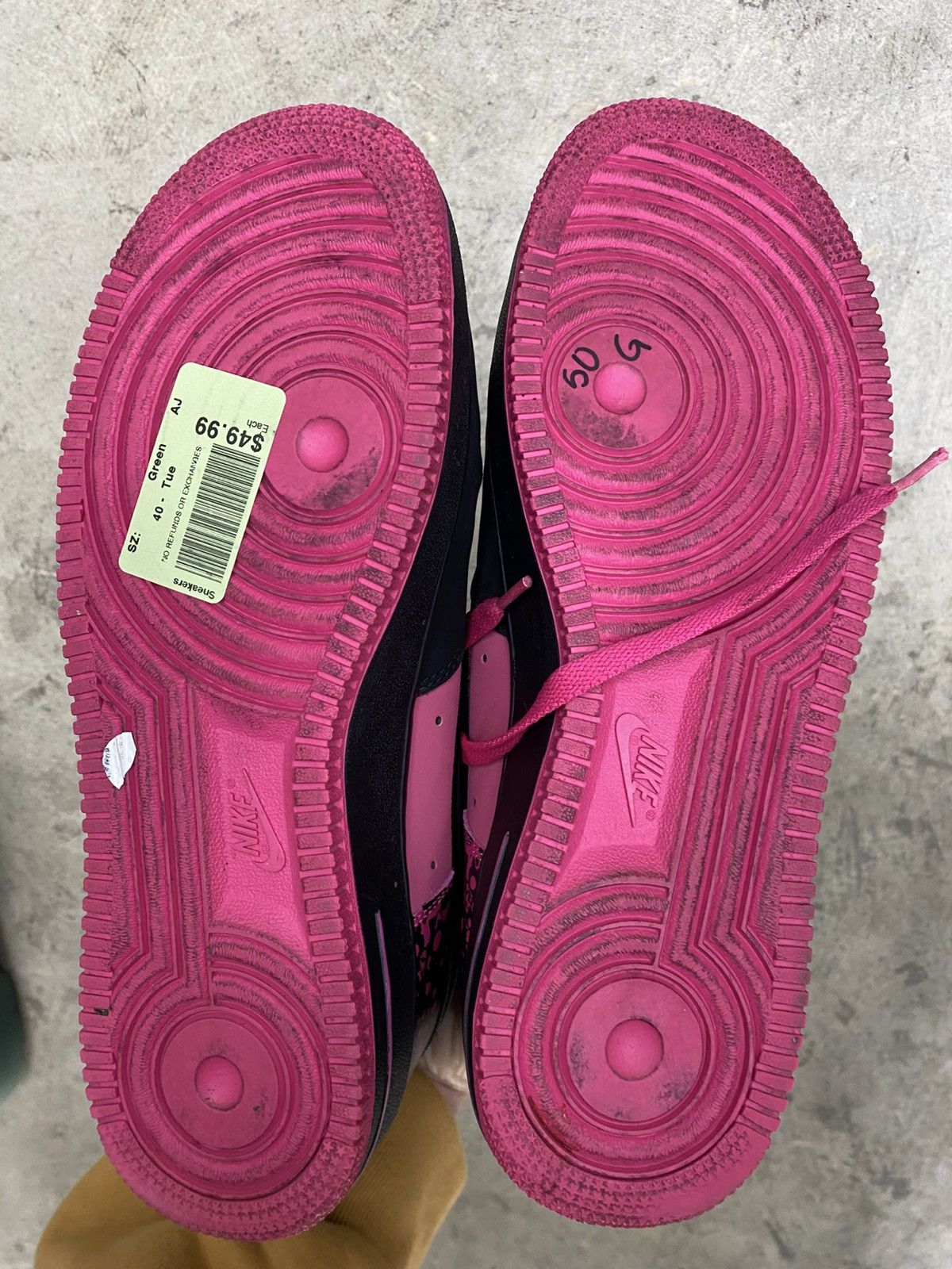 Nike RARE Nike Air Force 1 Low Pink Size US 10 / EU 43 - 4 Thumbnail