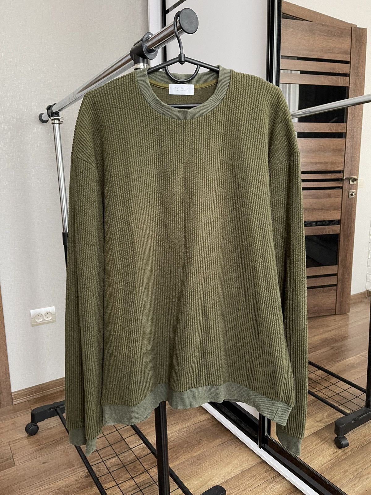 John Elliott FW18 John Elliott Faded Sweatshirt Crewneck USA Size US L / EU 52-54 / 3 - 3 Thumbnail