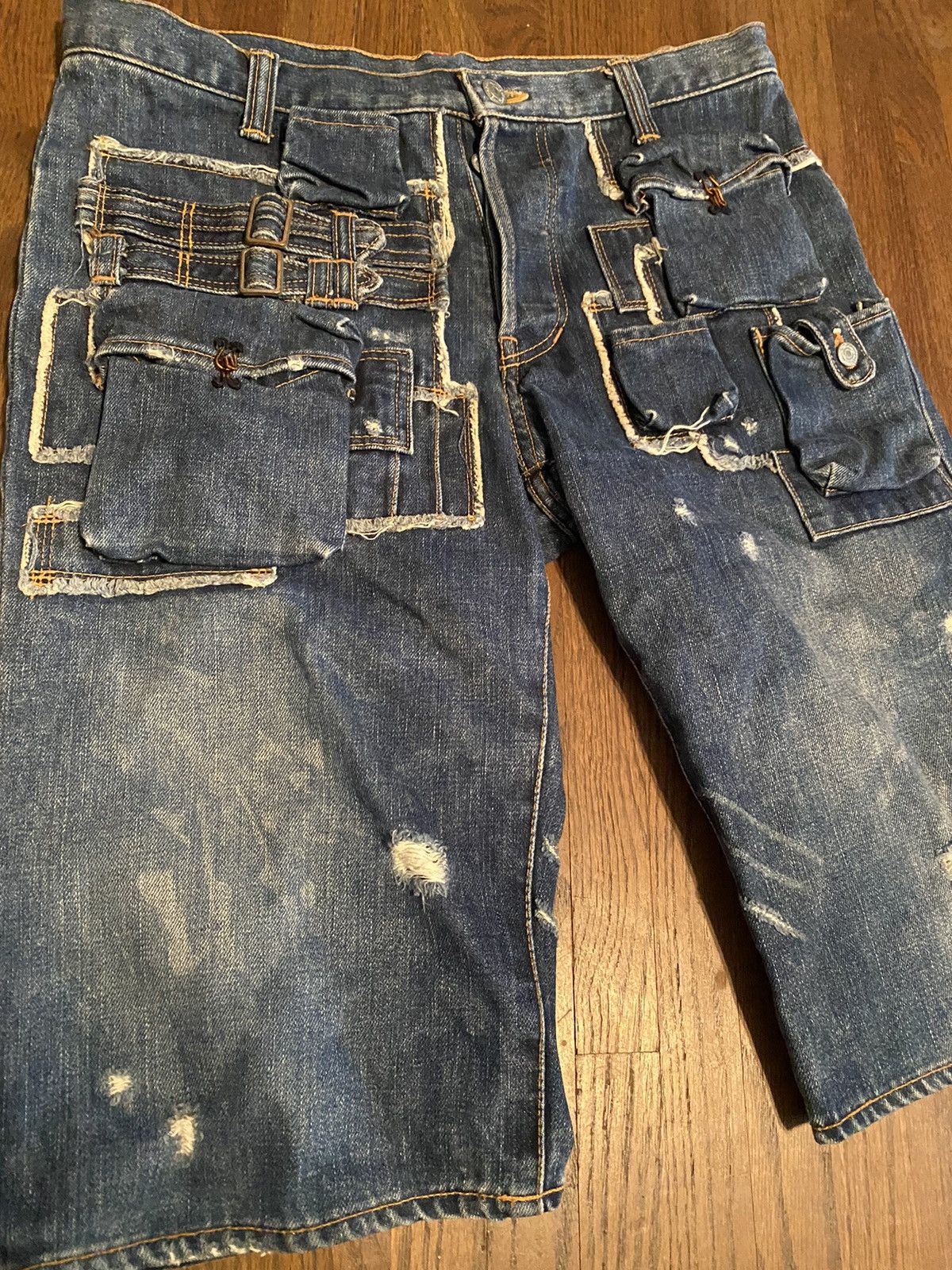 Designer × Issey Miyake × Japanese Brand SUNAO KUWAHARA DISTRESSED SHORTS Ex Issey Miyake Designer Size US 30 / EU 46 - 9 Thumbnail