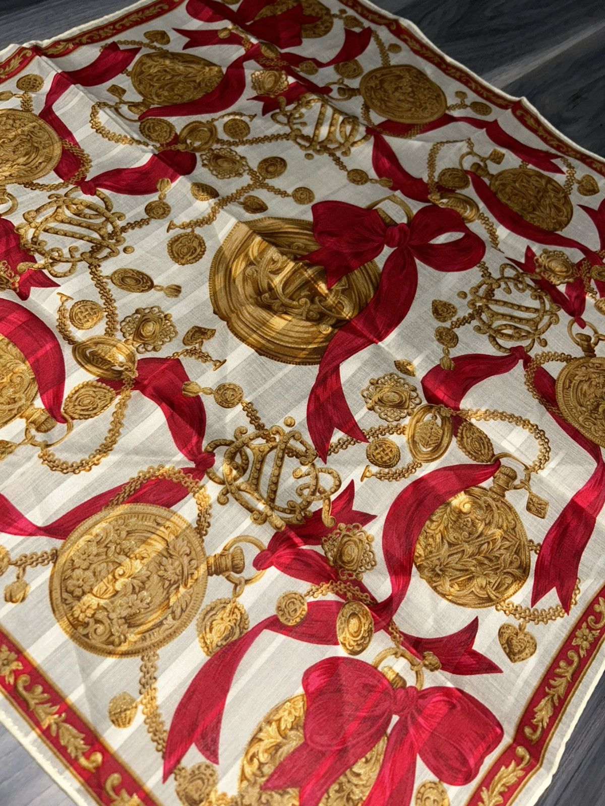 Dior Christian Dior Gold Chain Red Ribbon Cotton Handkerchief Size ONE SIZE - 4 Thumbnail