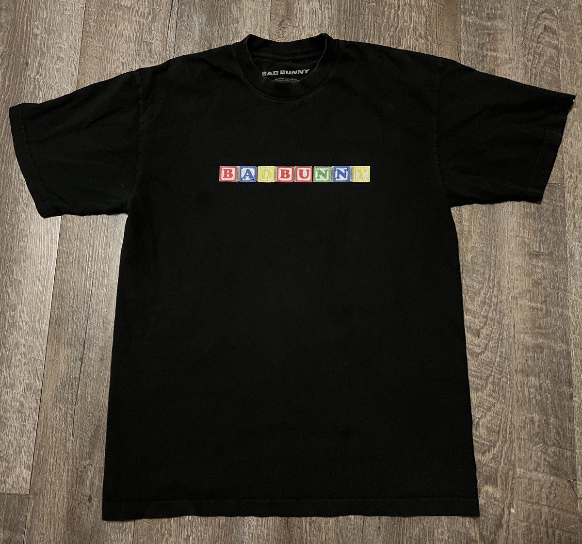Other Bad Bunny YHLAMDLG Block Tour shirt size Medium Size US M / EU 48-50 / 2 - 1 Thumbnail