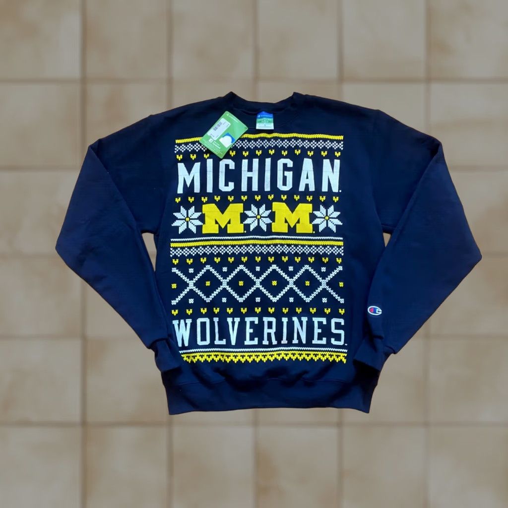 Champion Champion Michigan Wolverines Christmas Crewneck Sweatshirt Men's sz S NEW Blue Size US S / EU 44-46 / 1 - 1 Thumbnail