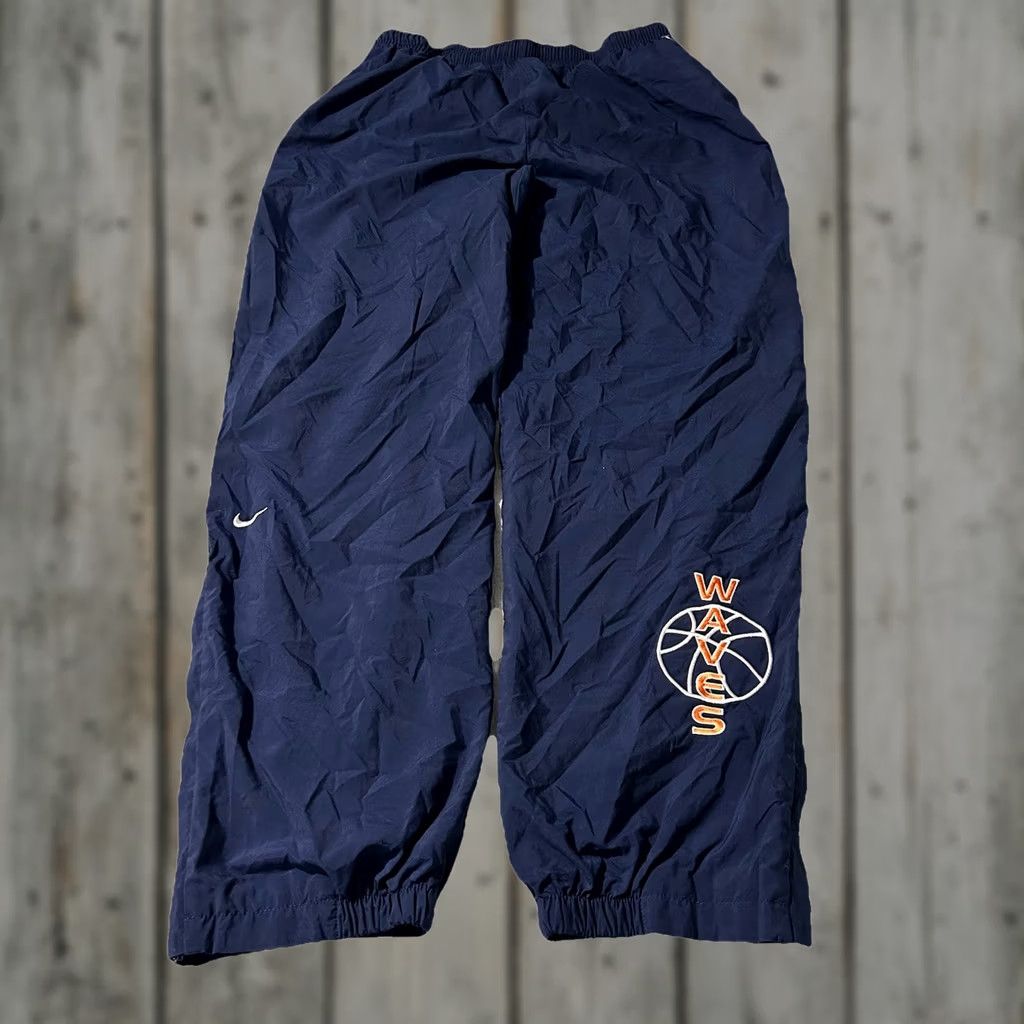 Nike VINTAGE Nike Baggy Track Pants Men L Navy Y2K Clothing Mens Size US 33 - 1 Thumbnail
