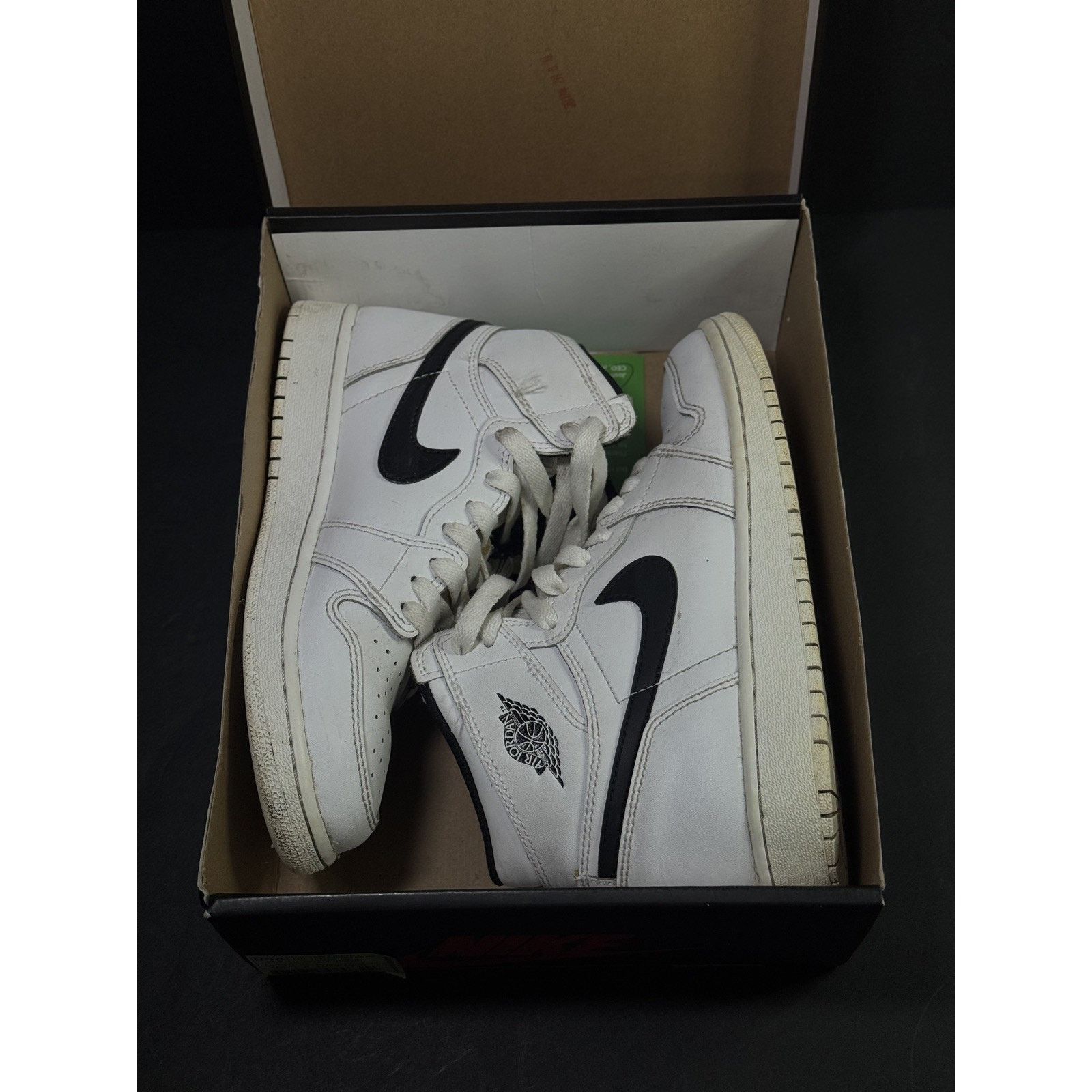 Nike Nike Air Jordan 1 Retro High Mens Size 4.5 White Black Size US 12 / EU 45 - 4 Thumbnail