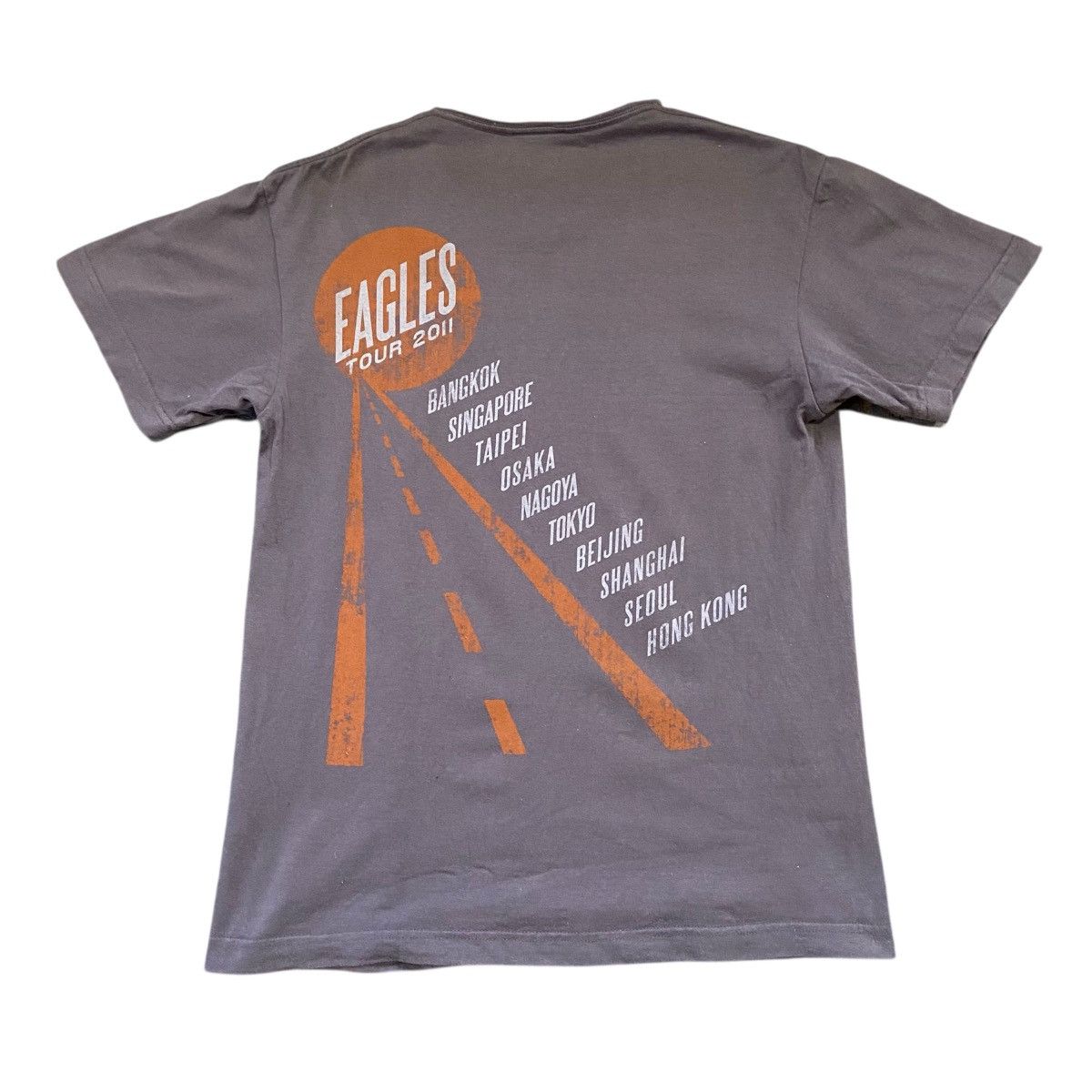 Band Tees Vintage Eagles Tour 2011 Asia Concert T-Shirt | Gray Size US S / EU 44-46 / 1 - 4 Thumbnail