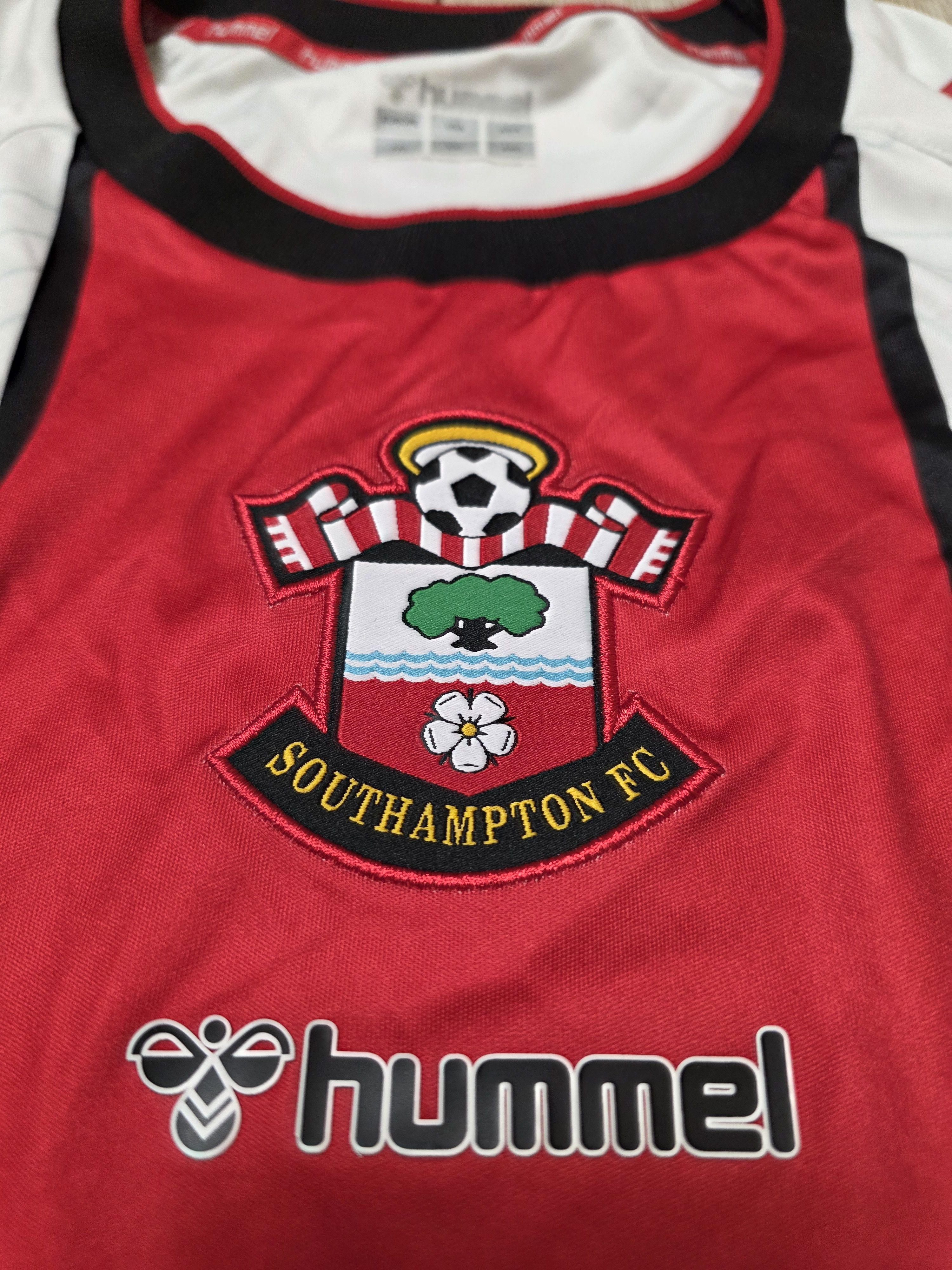 Hummel SOUTHAMPTON 2022 2023 HOME FOOTBALL SOCCER JERSEY 3XL Size US XXL / EU 58 / 5 - 4 Thumbnail