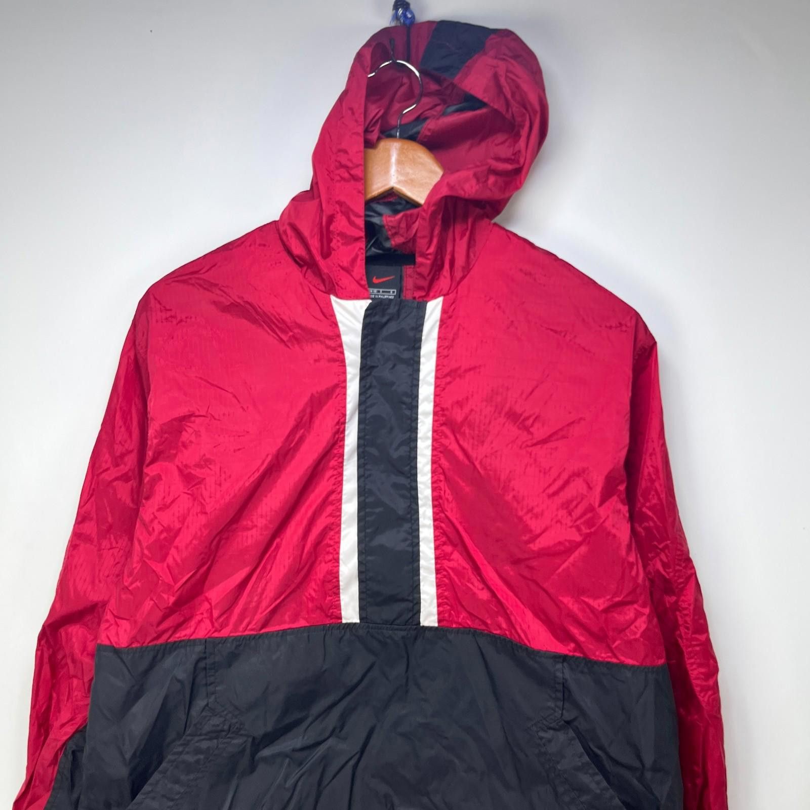 Nike Vintage 90s Nike Hooded Windbreaker Jacket Youth Large Size US L / EU 52-54 / 3 - 2 Thumbnail