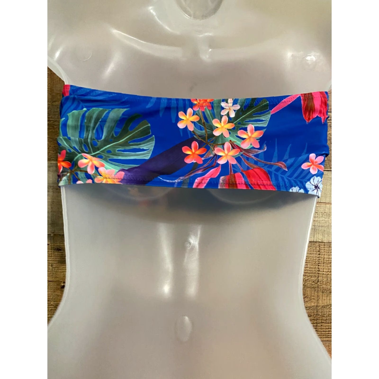 ZAFUL **Zaful Floral Bikini Top Size 6** User: **Zaful Floral Bikini Top Size 6** Size M / US 6-8 / IT 42-44 - 2 Thumbnail