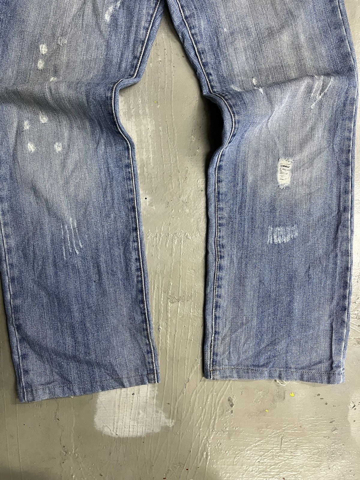Dolce & Gabbana Vintage Dolce Gabbana Distressed DG Logo Denim Jeans Baggy Size US 32 / EU 48 - 11 Thumbnail