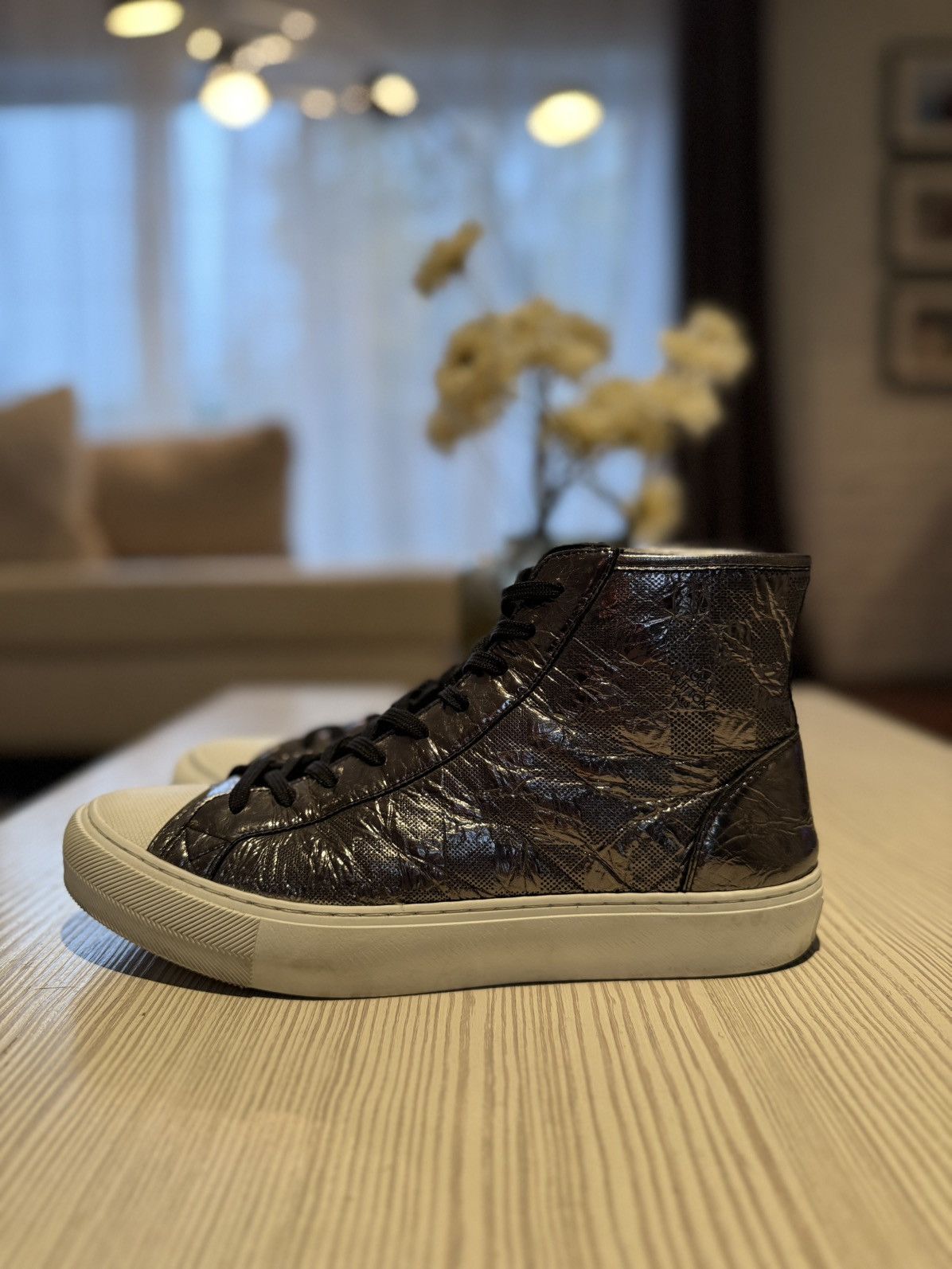 Louis Vuitton Louis Vuitton Damier Metallic Leather High-Top Snealkers Size US 8 / EU 41 - 2 Thumbnail