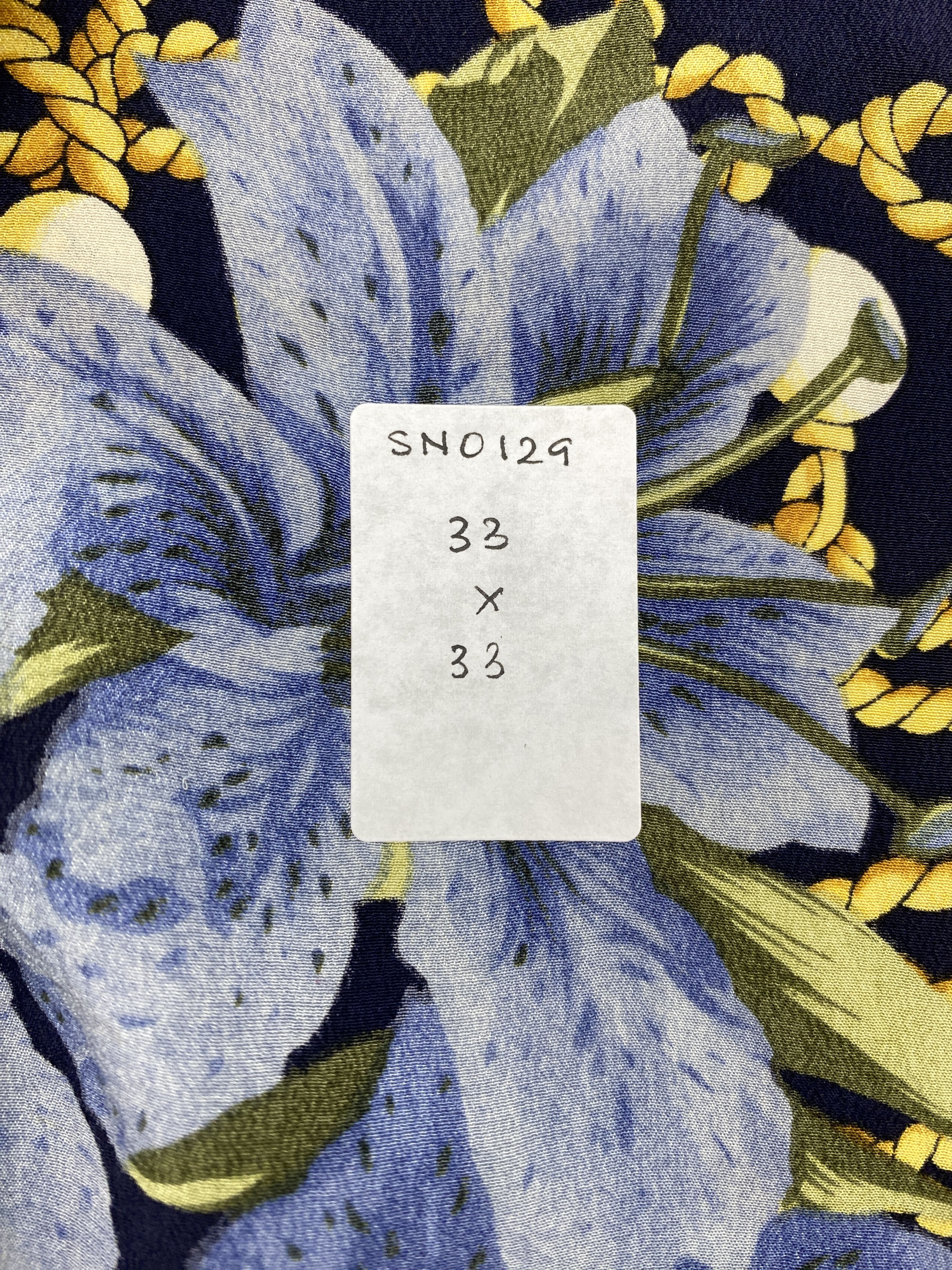 Japanese Brand Vintage Japanese Brand Silk Scarf SN0129 Size ONE SIZE - 7 Thumbnail