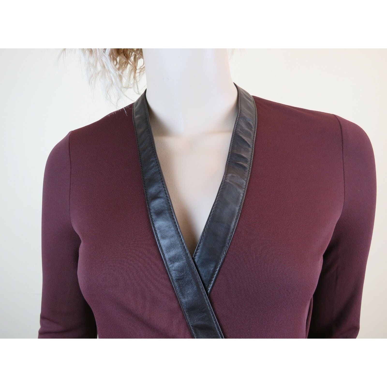Gucci GUCCI WOOL BURGUNDY LEATHER SLEEVES GOLD BUCKLES DRESS 38 IT Size M / US 6-8 / IT 42-44 - 4 Thumbnail