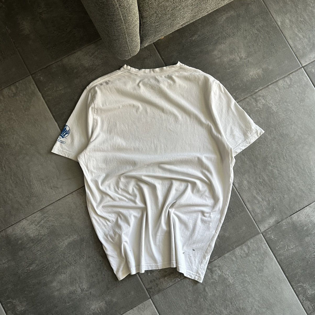 Vintage Vintage UEFA Euro 96 England T-shirts Big Logo Y2K 00s Size US L / EU 52-54 / 3 - 5 Thumbnail
