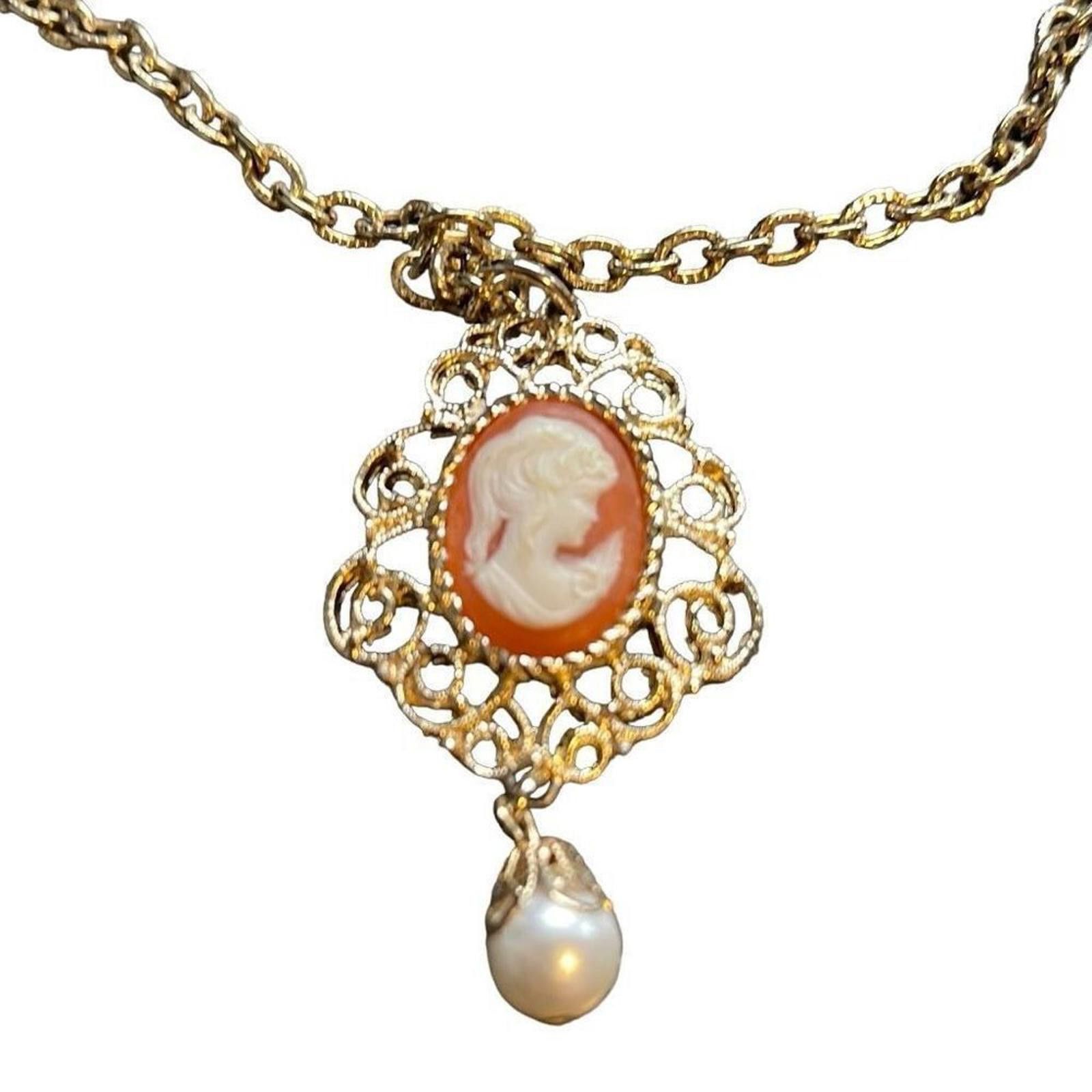 Designer Vintage Sarah Coventry, cameo necklace 24 inch chain Size ONE SIZE - 1 Thumbnail