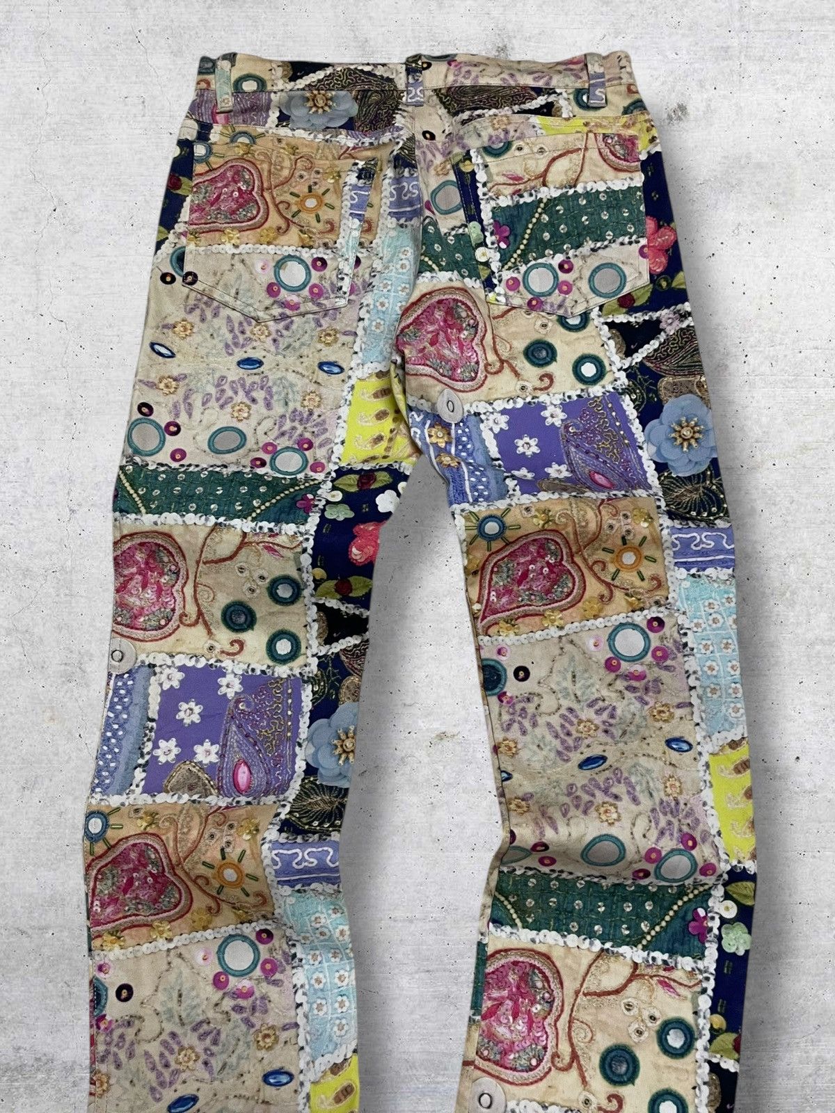 Japanese Brand BA-TSU 1990S JAPAN DESIGNER ARTWORK FLORAL FULLPRINT PANT Size US 28 / EU 44 - 13 Thumbnail
