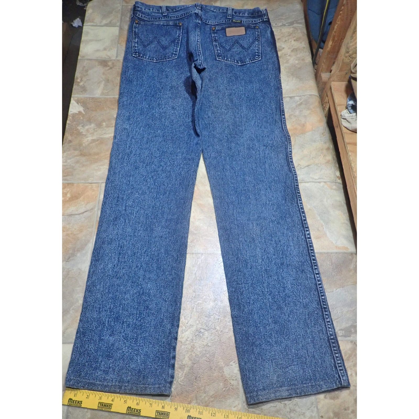 Wrangler VINTAGE Wrangler 13MWZ Bootcut Jeans Adult 38x34 Blue Acid Wash 90s Mens Size US 38 / EU 54 - 2 Thumbnail