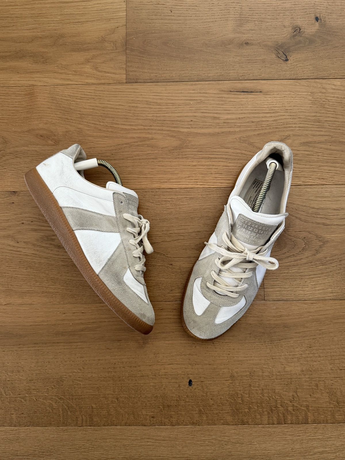 Maison Margiela Maison Margiela Replica Gats Size US 10.5 / EU 43-44 - 1 Thumbnail