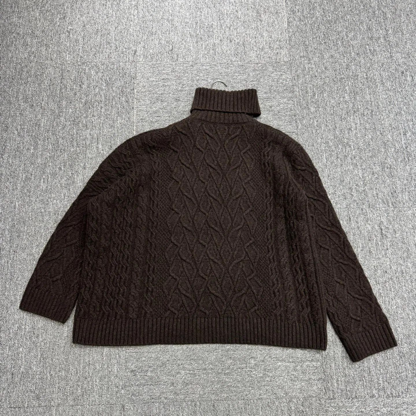 Loro Piana Brown Cable Knit Turtleneck Sweater. Size US M / EU 48-50 / 2 - 5 Thumbnail